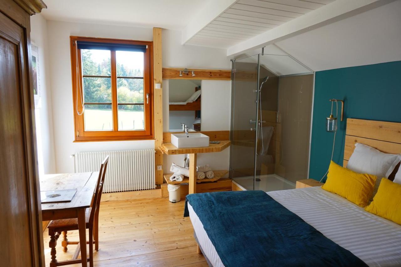 Auberge De La Perdrix Hauterive-la-Fresse エクステリア 写真